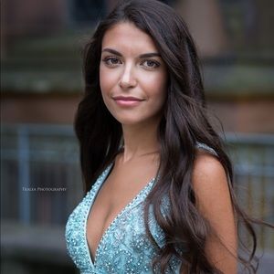 Meet your Posher, Alyssa